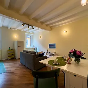 buro-nel-borgo.emilia-romagnahotels.net/