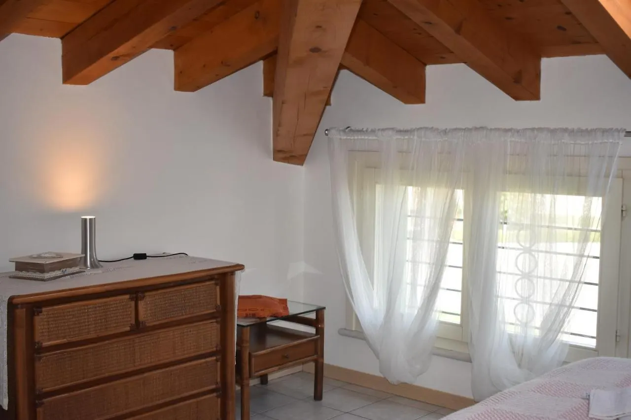 Anna Appartamento Vacanze Monticelli Brusati 0*,  イタリア